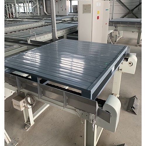 仓储物流行业如何挑选托盘，钢托盘和铁托盘哪